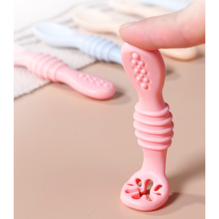 ABC 4-teiliges Baby-Fütterungsset mit doppelseitigem Löffel, Fruchtpüree-Löffel, Beißlöffel, lebensmittelechtem Silikon-Trainingslöffel – Ingwergelb – Bild 4