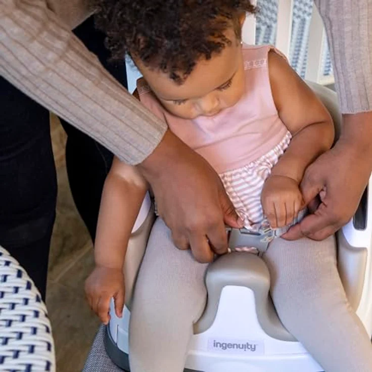 Ingenuity 2 in 1 Sitzerhöhung Stuhl, Babysitzerhöhung & Kleinkindersitz mit abnehmbaren Tablett, Essen & Fütterung Sitz für Kleinkinder, leicht zu reinigen, ideal für unterwegs, Beige, ab 6 Monaten – Bild 9