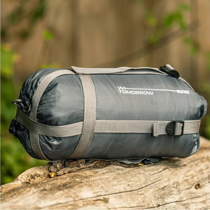 Lumaland Mumienschlafsack Where Tomorrow Camping Schlafsack Small & Light, mit Tasche - 220 x 80 x 50 cm wasserabweisend Konturkapuze Wärmekragen – Bild 2