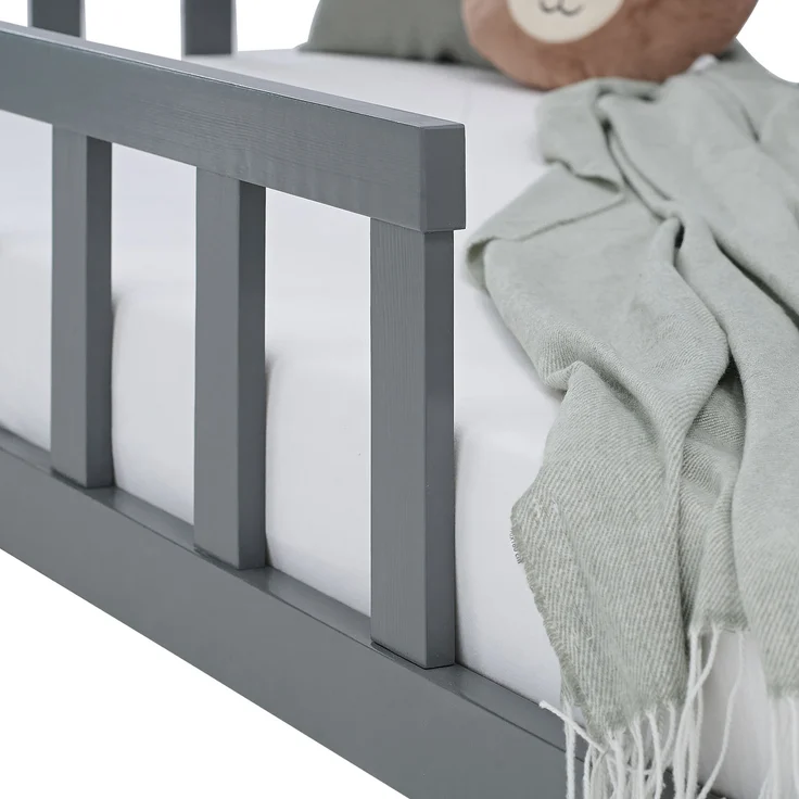 Kinderbett 90x200 mit Matratze Bodenbett mit Rausfallschutz Grau Montessori Bett Kleinkindbett Holz Kiefer Massiv – Bild 9