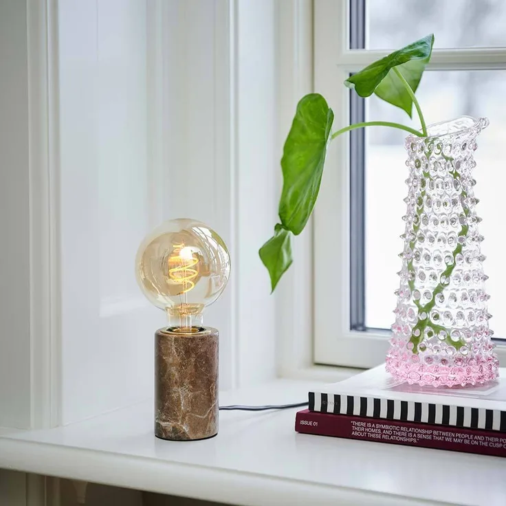 Nordlux SIV Tischlampe Marmor E27, kompakt 6x6x10cm, braun, IP20 für Innenbereich