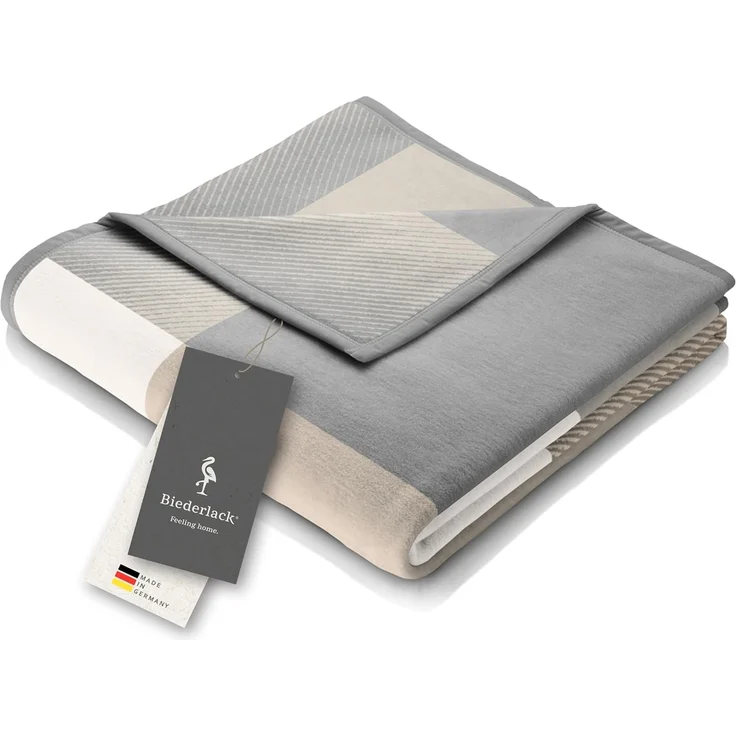 Wohndecke Across beige, karierte Kuscheldecke in 150x200, Decke aus Baumwoll-Mix, Biederlack, Made in Germany – Bild 1