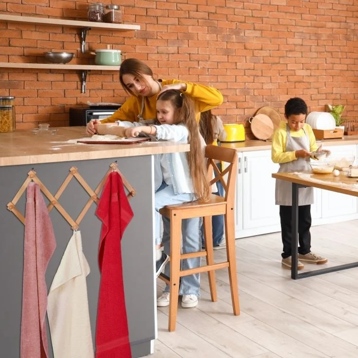 Ausziehbare Wandgarderobe aus Holz 10047398 – Bild 3