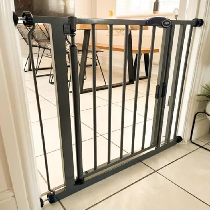 Bettacare Automatisch Schließendes Treppengitter, 82.2cm - 89.2cm, Schiefergrau, Druckmontage-Sicherheitsgitter, Babygitter, Sicherheitsschranke für Türen, Flure und Räume – Bild 7