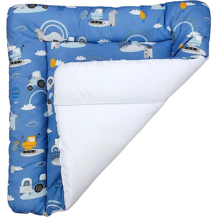 TupTam Baby Wickeltischauflage mit Baumwollbezug Gemustert, Farbe: Traktoren/Regenbögen/Blau, Größe: 70x60 cm – Bild 3