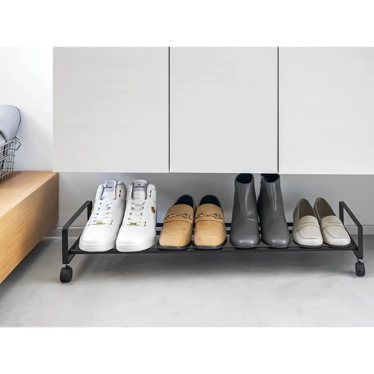 Yamazaki Schuhregal "Tower" aus Metall, mit Rollen, 83x14x27cm, Schuhständer, Schuhablage flach, rollbar für bis zu 4 Paar Schuhe – Bild 3