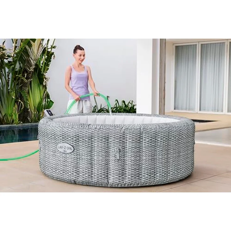 Bestway LAY-Z-SPA Energiespar-Whirlpool Bali AirJet mit App-Steuerung, integrierter UltraFit-Pumpeneinheit, für 6 Personen, 196 x 71 cm, Rattan-Optik (Lichtgrau) – Bild 9