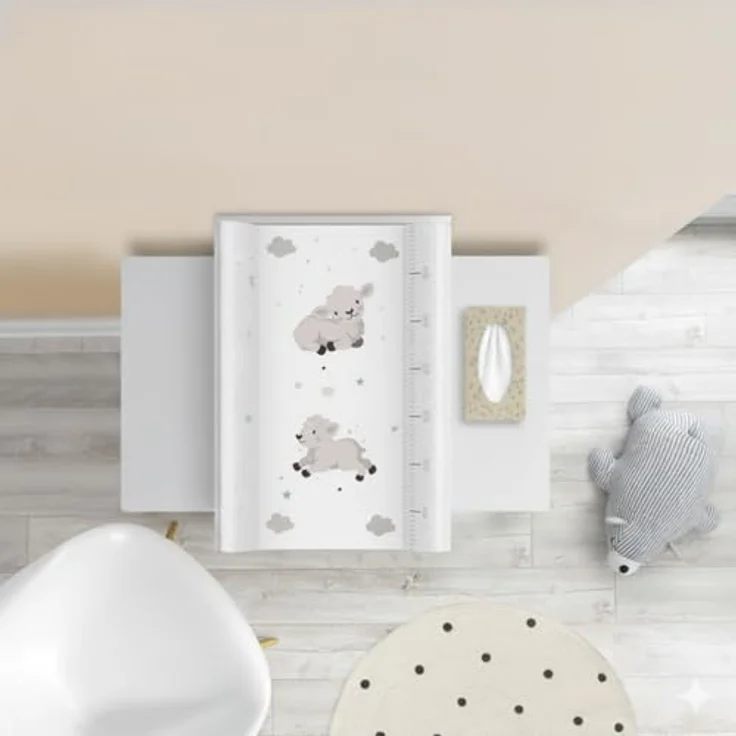 Wickelauflage 70x47 cm, Weiß mit Schäfchen – abwaschbar & weich, profilierte Ränder für mehr Sicherheit – Wickeltischauflage für Wickelkommode – Baby Wickelunterlage mit Komfortfüllung – Bild 9