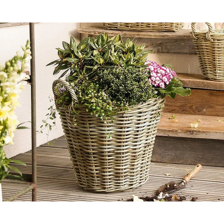 Dekoleidenschaft Pflanzkübel Pflanzkorb "Rustikal" aus Rattan, rund, grau, Blumentopf, Pflanztopf, Blumenkübel, Flechtkorb, Pflanzentopf, Gartendeko für Draußen