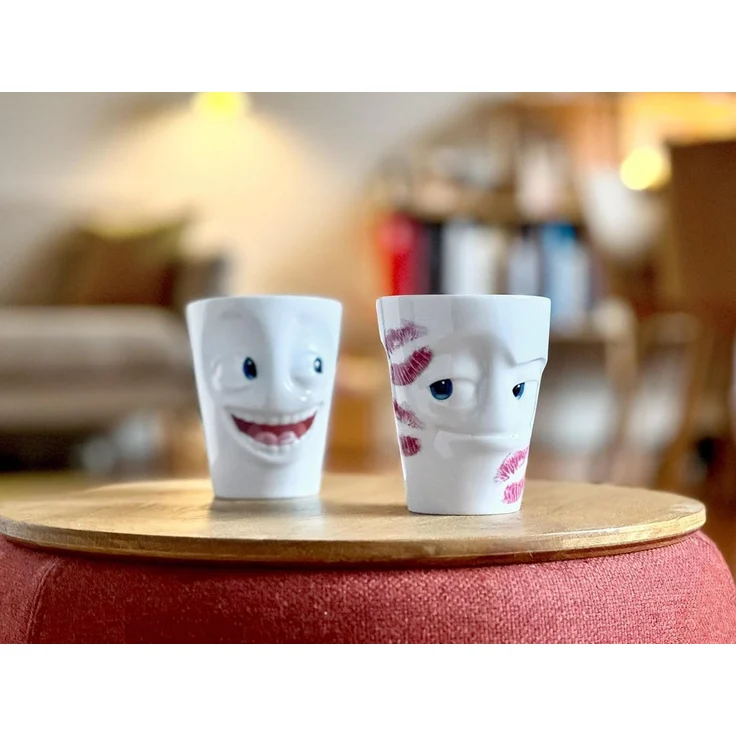 FIFTYEIGHT Henkelbecher 350ml - Kissed - Movie Edition – Bild 3