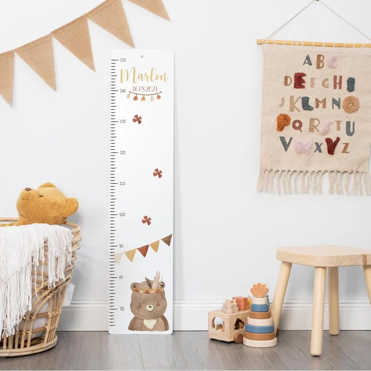 KIDSMOOD - Messlatte für Kinderzimmer Personalisiert, 70-140 cm - Messlatte Kinder Holz personalisiert Mit Namen für Baby- & Kleinkinderzimmer - Individuelles Geschenk für Kinder und Babys zum Geburt – Bild 4