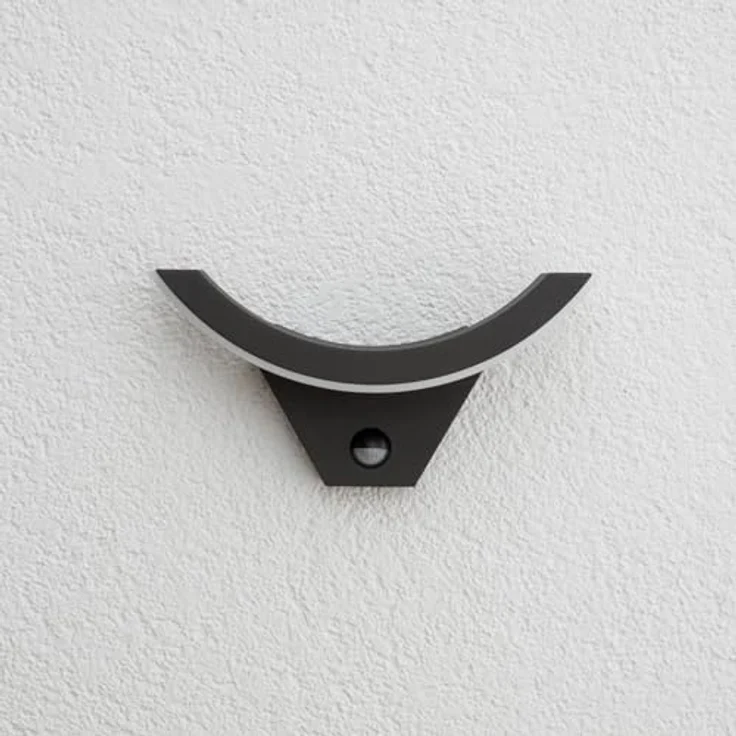 Lampenwelt Lucande LED Wandleuchte außen Half mit Bewegungsmelder, spritzwassergeschützt, schwarz, aus Aluminium, 1-flammig, für Terrasse und Balkon – Bild 2