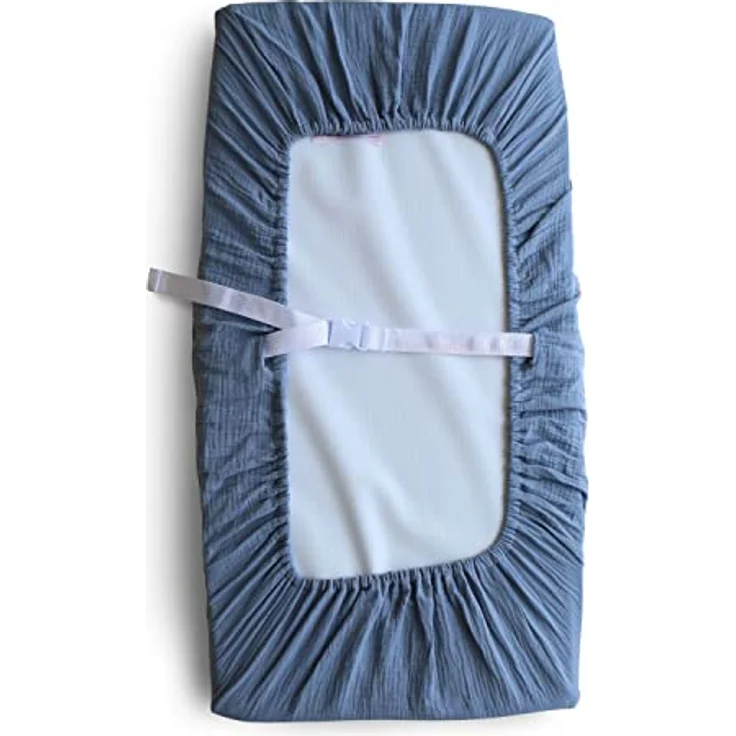 Mushie Waschbar Wickelauflagenbezug | Wickelauflagehbezug 70x45 cm, Passend für Standard-Wickelauflage | Verstellbare Sicherheitsgurte (Tradewinds) – Bild 2