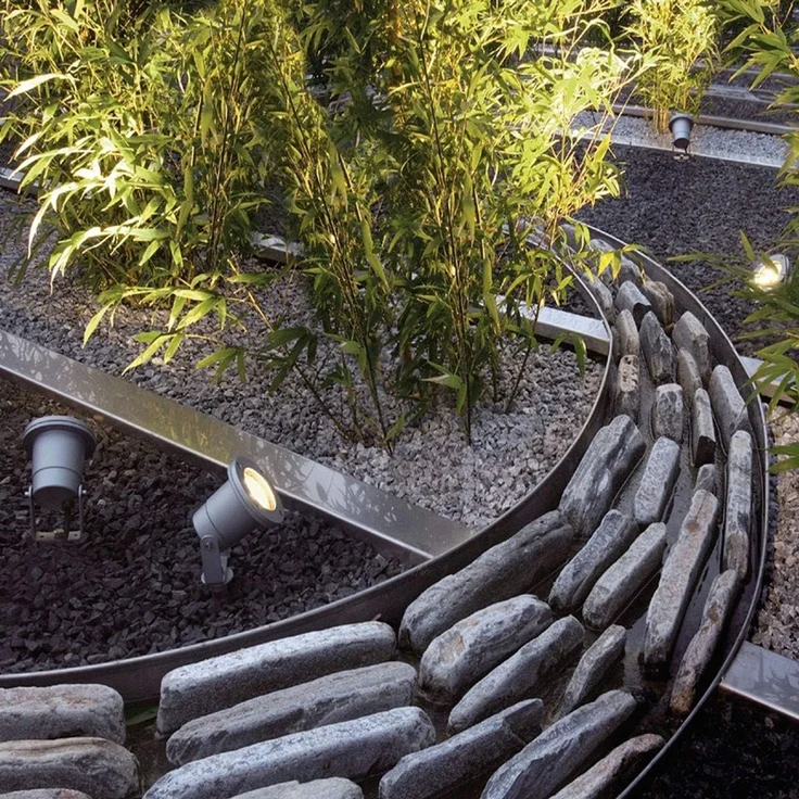 SLV NAUTILUS | Außenlampe für die Beleuchtung von Garten, Terrasse, Pflanzen, Wegen, Teich, Aussen-Leuchte, Außen-Strahler | IP65, GU10, mit Stecker, mit Erdspieß, Grau – Bild 2