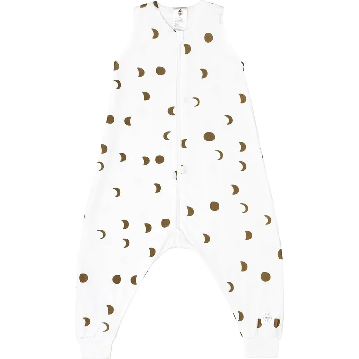 LÄSSIG Kinder Schlafoverall mit Beinen 0,5 TOG atmungsaktiv aus Jersey mit Tencel™ Lyocell/Sleeping Jumper Moon Milky, Größe 110/116