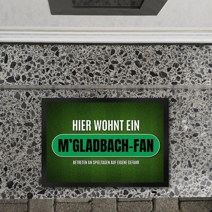 speecheese Fußmatte Hier wohnt ein M'Gladbach Fan Fußmatte mit Rasen Motiv Fußball
