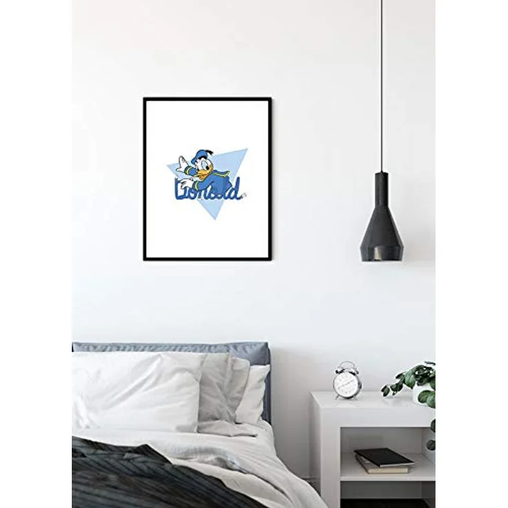 Komar Disney Wandbild Donald Duck Triangle, Kunstdruck für Kinderzimmer und Babyzimmer, 50x70cm, ohne Rahmen, Premium-Poster Fotopapier – Bild 3