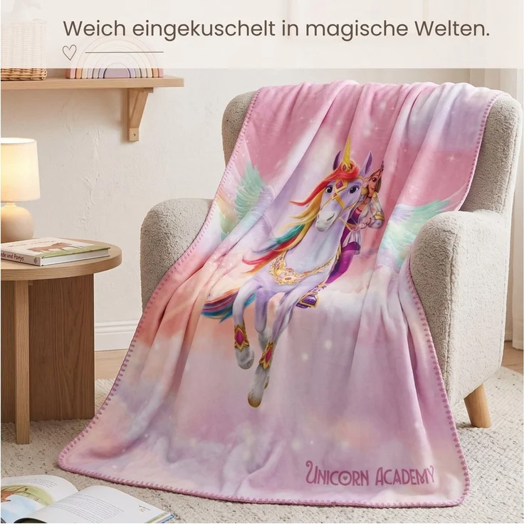 Wohndecke Unicorn Academy 130x160 cm, Sophia & Wildstar, MTOnlinehandel, Kuscheldecke mit Einhornmotiv in Rosa – Bild 4