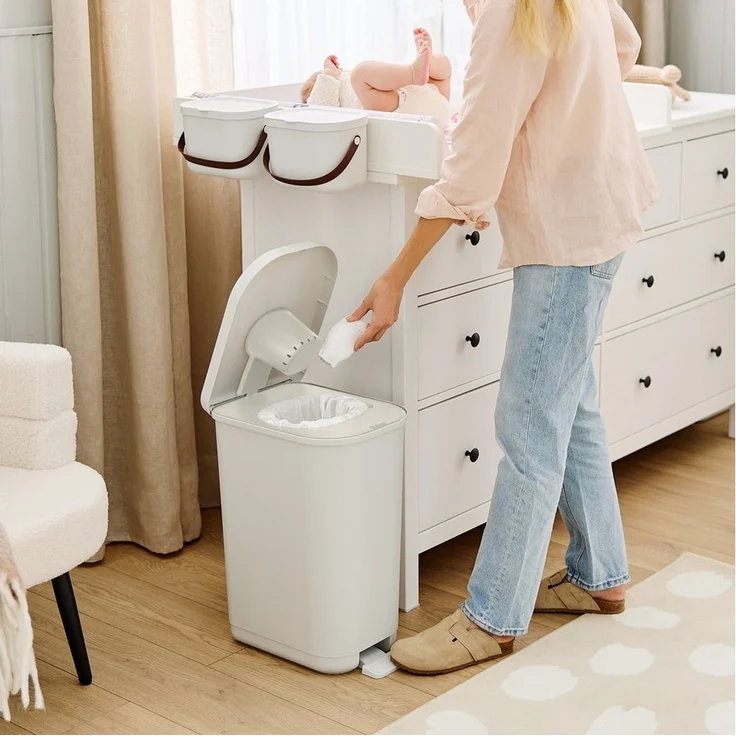 Rotho Babydesign Windeleimer, geruchsdicht, wandelbar zum klassischen Mülleimer – Bild 2