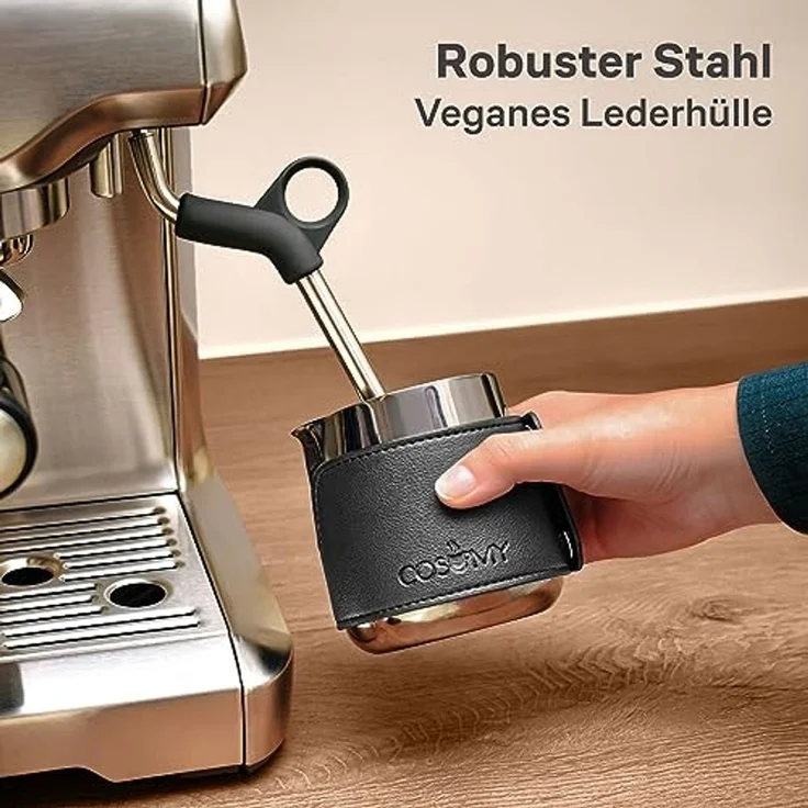 Cosumy Milchkännchen Barista Milchkännchen Edelstahl 350ml mit Lederhülle, 350 l, (Set, 1-St), Griffloses Design - Messskala im Inneren – Bild 5