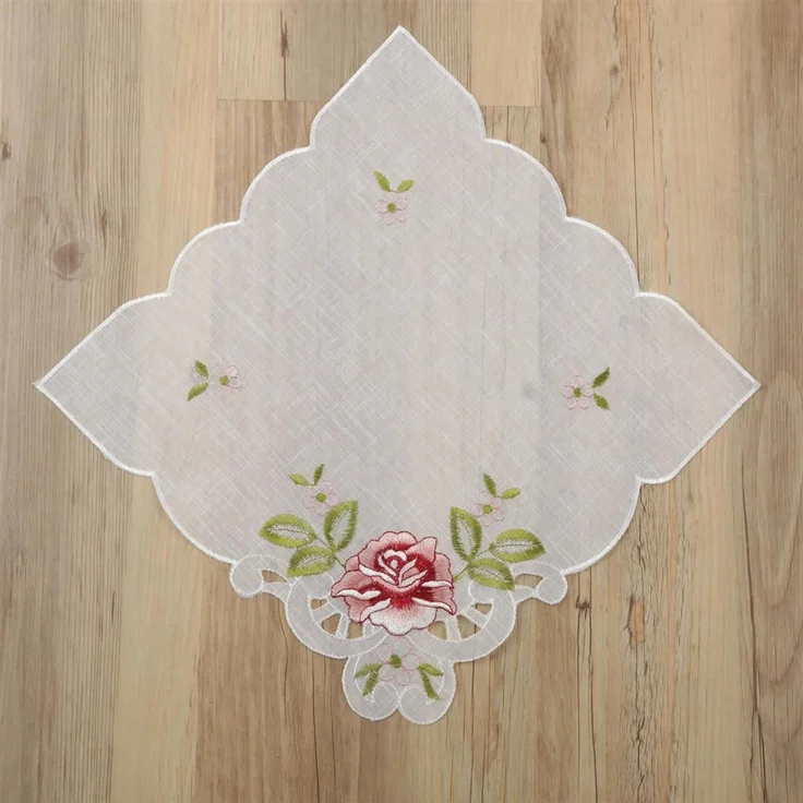 ARSVITA Tischdecke mit Stickerei, mit Blumen oder Schmetterlingen bestickte 30x30cm Decke für den Tisch, in vielen verschiedenen Designs verfügbar Weinrot - Grün Eckig – Bild 4