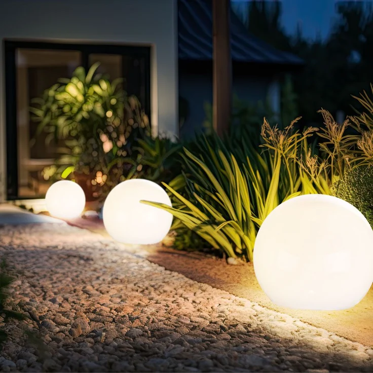3er Set LED Solarleuchten, Kugel weiß, Erdspieß, D 10/20 cm – Bild 3