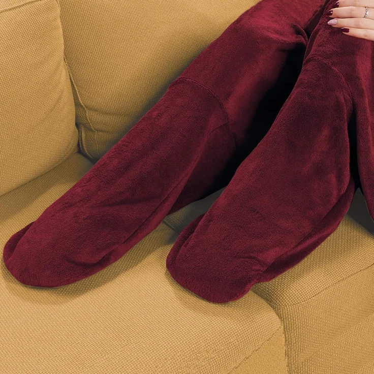 CelinaTex Flauschige Kuscheldecke mit Füßen Socken XL 170x200 cm Bordeaux Sockendecke Fußwärmer Mikrofaser Fleece Oeko-TEX Footy – Bild 4