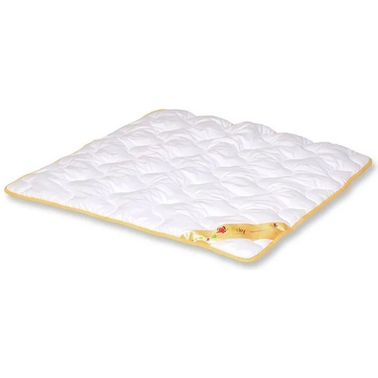Traumschloss Babybettdecke Baby, Füllung: 100% Polyesterhohlfaser, Bezug: 100% Polyester Microfaser, kuschelig weicher Bezugsstoff und atmungsaktive Faserfüllung