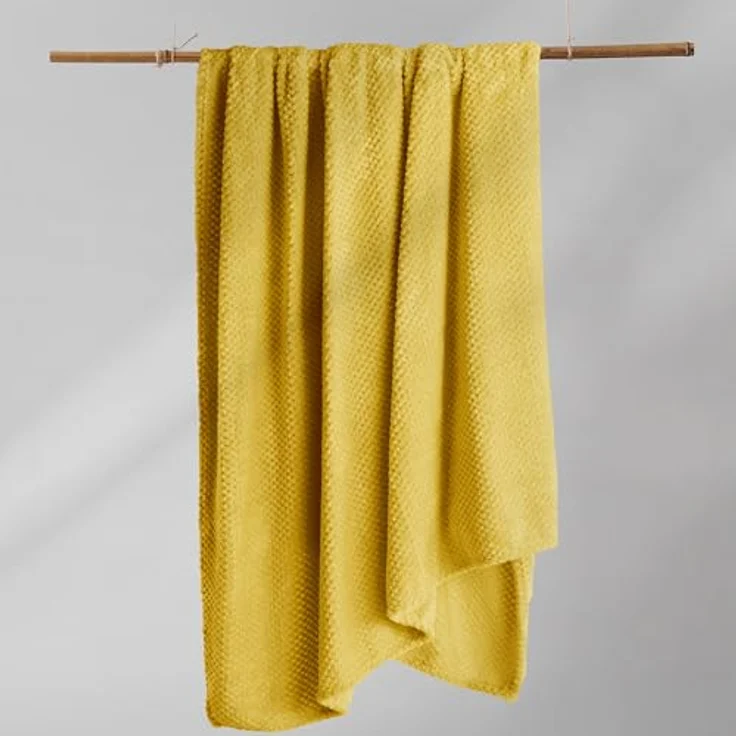 DecoKing Kuscheldecke 70x150 cm senfgelb Decke Microfaser Wohndecke Tagesdecke Fleece weich sanft kuschelig skandinavischer Stil gelb Henry – Bild 6