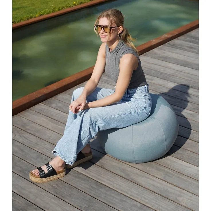 mokebo Pouf Der Kugelige (für drinnen & draußen), Sitzhocker Outdoor, Fußhocker, Hocker & Sitzkissen eckig Himmelblau