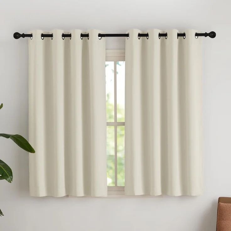 NICETOWN Fenstergardinen Blickdicht Beige 2er Set H145 x B140 cm Hellbeige, Verdunkelungsvorhang mit Ösen Thermo Vorhänge gegen Kälte und Hitze Gardinen für Kleine Fenster Vorhang Schlafzimmer