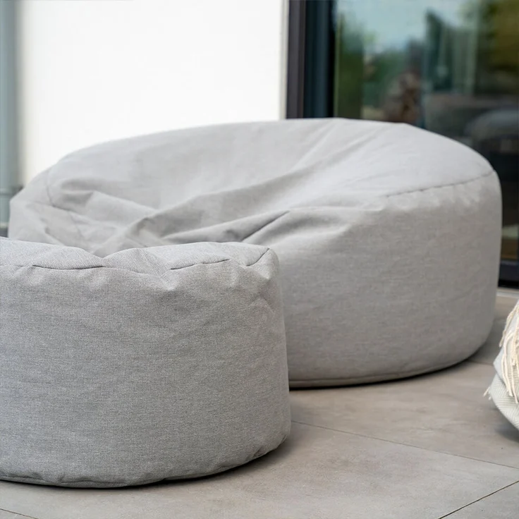 Home Deluxe Outdoor Sitzsack CLOUD - Hellgrau, Polyester, 140 x40 x140 cm – Bild 3