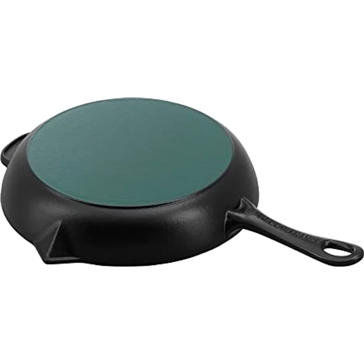 STAUB Bratpfanne aus Gusseisen, 26 cm, mit Ausgießer, für alle Herdarten geeignet, Schwarz – Bild 2