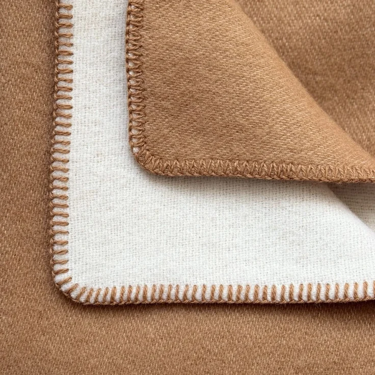 WoolOnly Doubleface Wendedecke Plaid aus norwegischer Wolle 130x200 cm, Camel – Bild 3