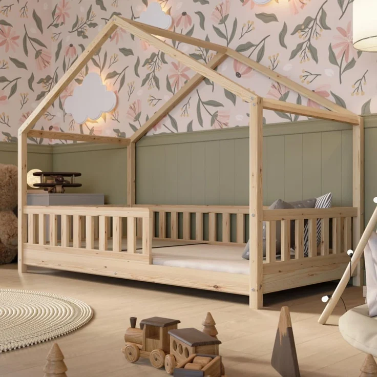 Crazy Pine 'Crazy House' Hausbett mit abnehmbaren Rausfallschutz, Naturholz, Natur, 90x200 cm, mit Höhenverstellbaren Beinen – Bild 1