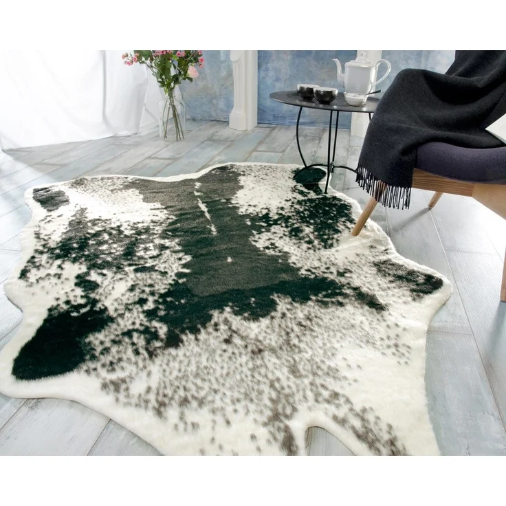 Wohnen und Accessoires GmbH & Co. KG Fellteppich Kuhfell Teppich, Fellteppich aus Kunstfell, elegant und flauschig – Bild 1