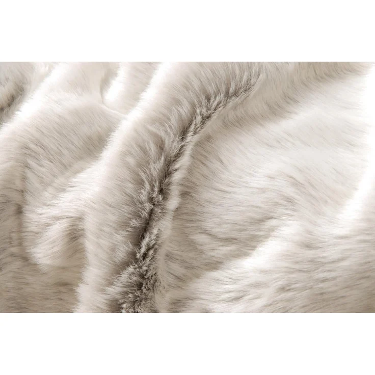 Wohndecke Felldecke (Kunstfell) "Silberfuchs", Wohnen und Accessoires GmbH & Co. KG, Felloptik – Bild 2