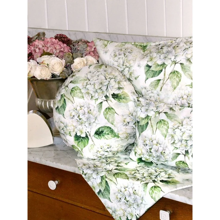 beties Mitteldecke Landlust-Hortensie (1-tlg, 1 Stück), 100% Baumwolle, Hortensien in weiß, verschiedene Größen – Bild 2