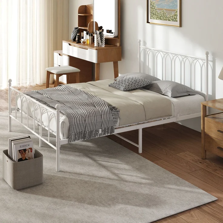 Metallbett 140x200 cm, Weiß, Lattenrost, Stauraum 27 cm, inkl. Aufbewahrungsnetz, rustikal (ohne Matratze) – Bild 2