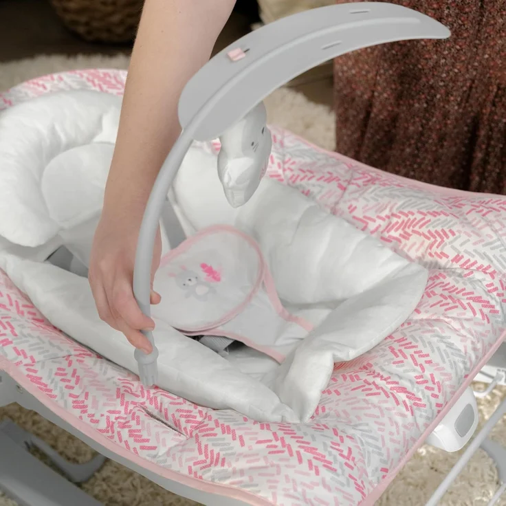 Ingenuity Keep Cozy 3-in-1 Baby Wippe, Sitz und Schaukel für Babys bis Kleinkinder, mit Vibrationen und Spielzeugstange, 0-30 Monate, Rosa Lily – Bild 7
