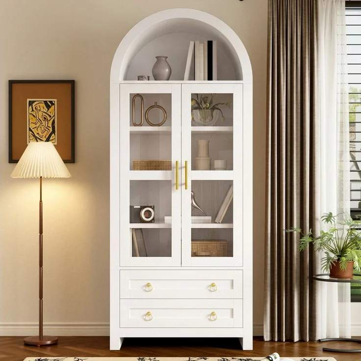 Merax Hochschrank mit LED-Beleuchtung,Standvitrine Vitrinenschrank mit Retro-Bogendesign (Aufbewahrungsschrank Buffetschrank Anrichte, 1-St, 76 x 40 x 180 cm) Vitrine mit 2 Glastüren,Glasschrank,2 Schubladen mit Aluminiumgriffen – Bild 3