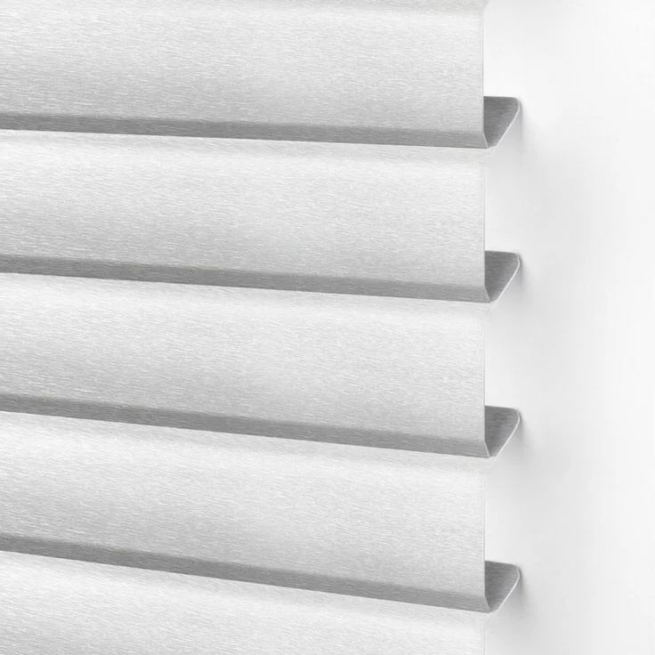 Victoria M. Jalousie LightLess Prime Aluminium-Jalousie 50x130 cm Silber matt, mit Bohren, ohne Bohren, geklemmt oder verschaubt, L Profil 25 mm Lamellen, feuchtigkeitsbeständig, verdunkelnd – Bild 3