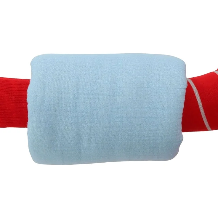 pic Bear Arm-Baby-Stillkissen - Airy Blue : airy blue Musselin – Bild 3