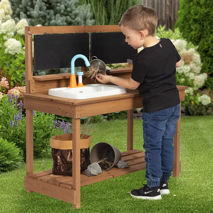 ONVAYA® Matschküche Braun Spielzeug-Gartenset »Matschküche aus Holz, Outdoor Spielküche mit Waschbecken und schwarzer Tafel, Inklusive Stauraum in der Kinderküche für Draußen – Bild 6