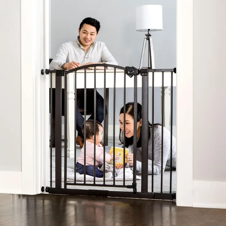 Regalo Arched Decore Easy Step Extra Wide Baby Gate