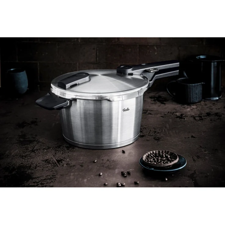 Fissler Schnellkochtopf Vitaquick® Premium Edelstahl Schnellkochtopf mit Dämpfeinsatz, Edelstahl 18/10 (3-tlg), Made in Germany, mit gelochtem Einsatz – Bild 1
