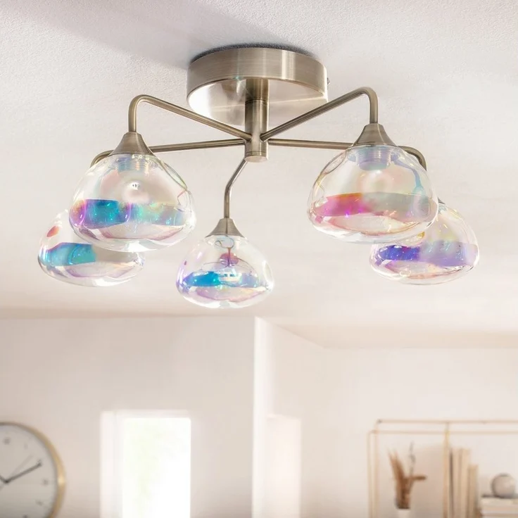 näve LED Deckenleuchte Varna, LED fest integriert, Warmweiß, 5 flg. irisierendes Glas incl. LEDs warmweiß Gestell messing – Bild 1