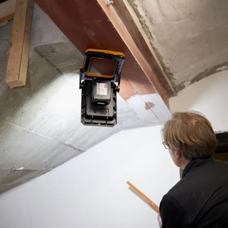 Northpoint LED Baustrahler Akku Arbeitsstrahler 3000lm dimmbar 30W kompatibel mit 7 Akkusystemen – Bild 6