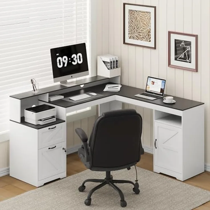 COLAMY 160 cm Landhaus L‑förmiger Schreibtisch, Eckschreibtisch mit Schubladen und Ablageboden, Home‑Office Schreibtisch mit Steckdose, Monitorständer, Holzmaserung Desktop, Weiß & Schwarz
