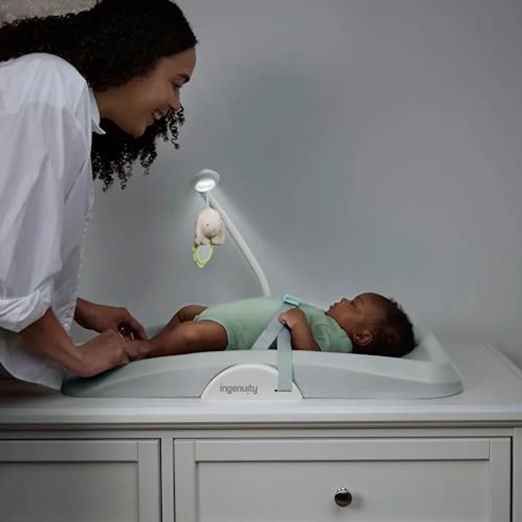 Ingenuity Day & Night Sylvi Wickelauflage – Inklusive Nachtlicht – Leicht zu reinigen – Zusätzlicher Komfort – Für Kinder ab 0 Monaten – Bild 3
